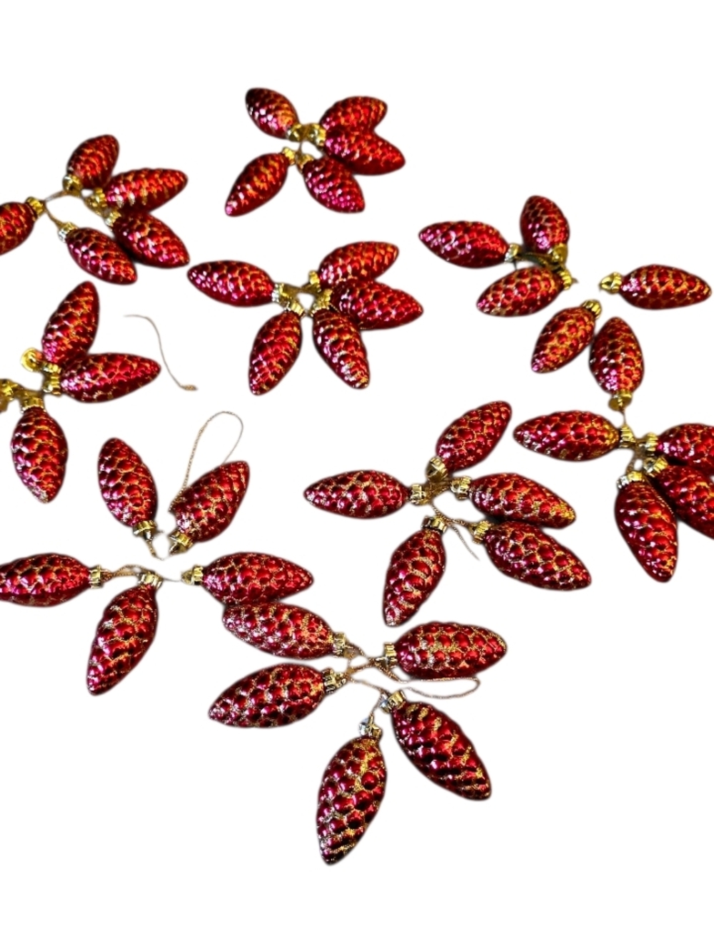 Vintage Red Glass Pinecone Christmas Ornaments 9 Clusters Of 5 Classic Kitschy